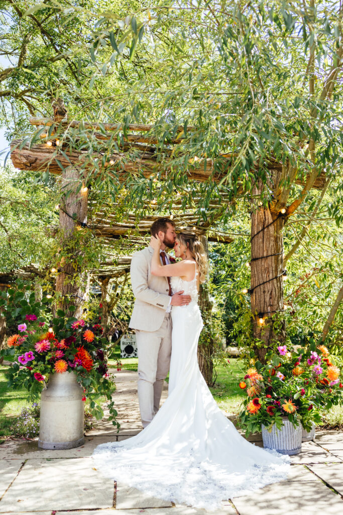 Bennetts Willow Barn 250