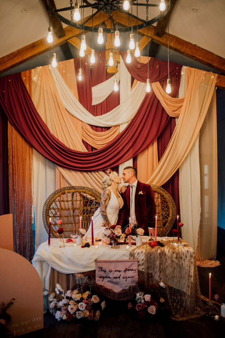 Intimate winter wedding